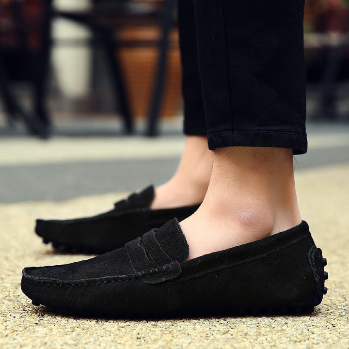 Classic men's slip-on loafers, a comfortable and versatile choice for modern men's fashion footwear.