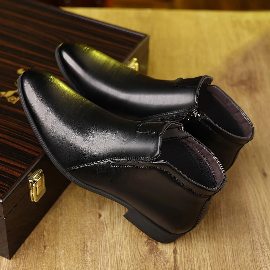 Sleek men's zippered ankle boots, comfortable and stylish, making them ideal for everyday and formal dressing.