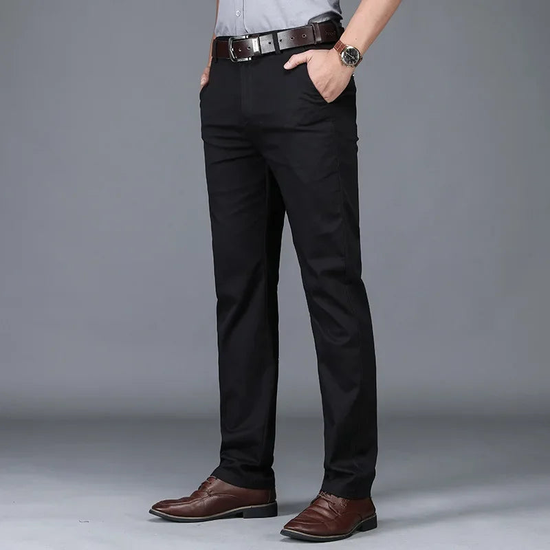 Stylish men's performance trousers, stretch fit for comfort. Versatile for casual, work, or active use. Modern design.