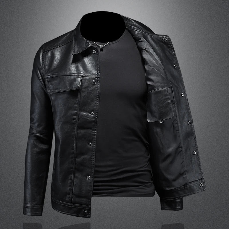 Close-up of a men's stylish tailored everyday jacket. Features a lightweight design & modern smart casual look.