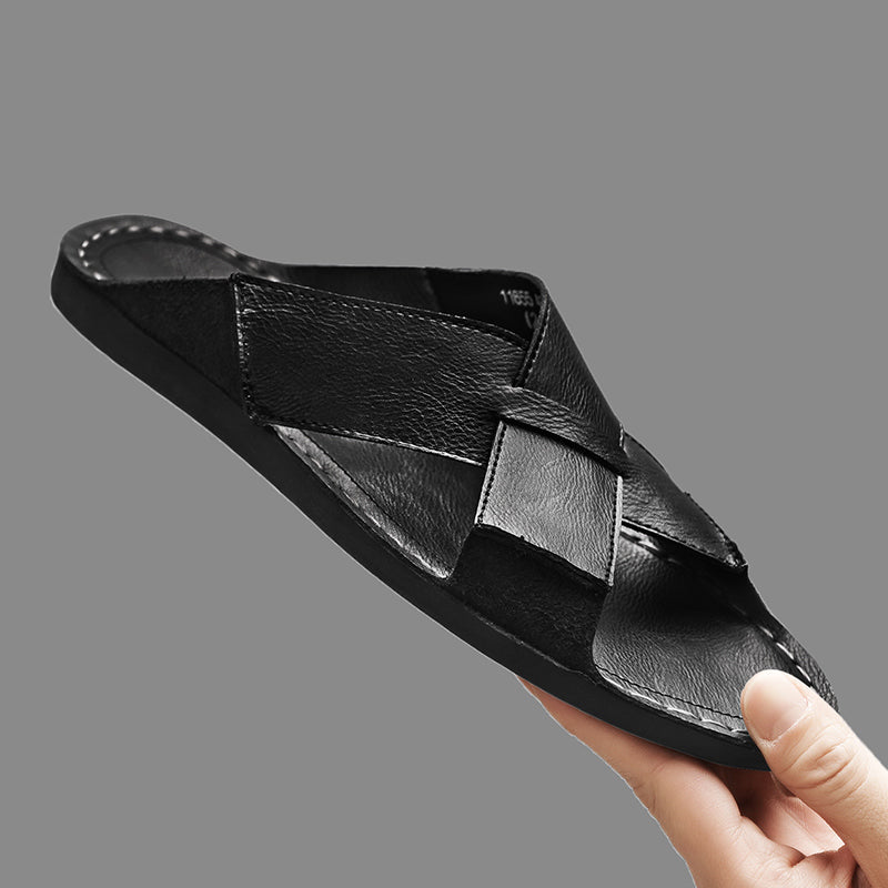 Lightweight men's vacation slide sandals, stylish and comfortable for beach adventures.