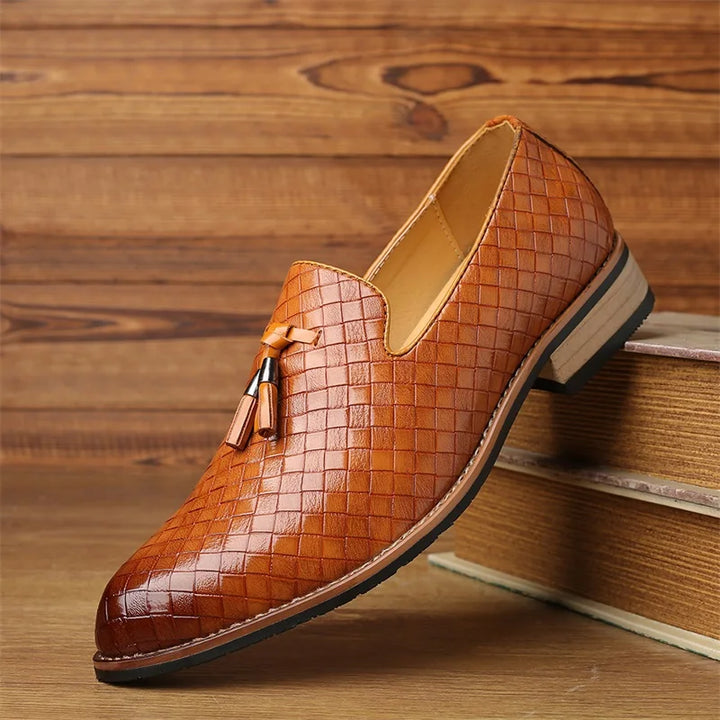Smart casual men's dress loafers with unique woven texture & decorative tassels.