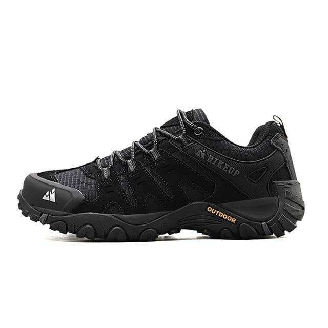 Athletic men's footwear: Suede leather outdoor tactical hiking shoes for traction
