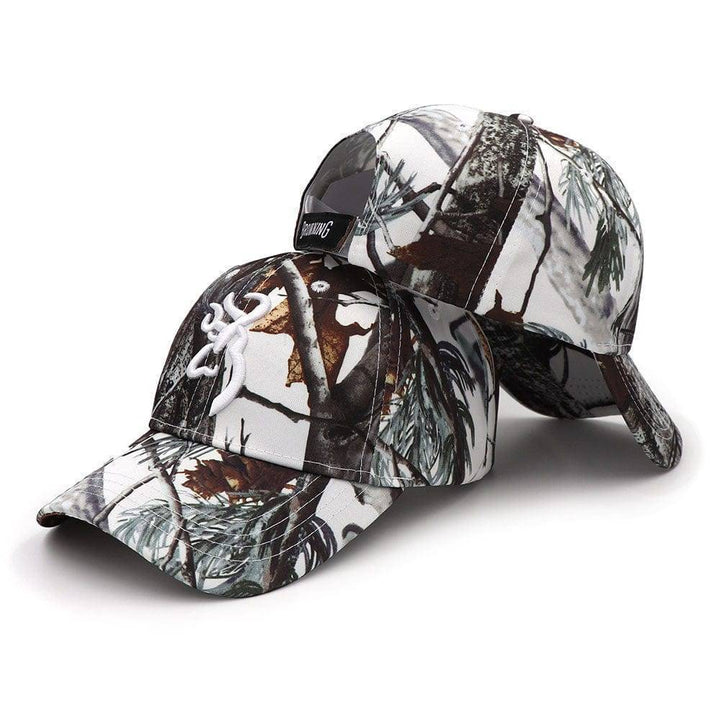 Men's outdoor sports cap in camouflage, suitable for fishing and hiking.