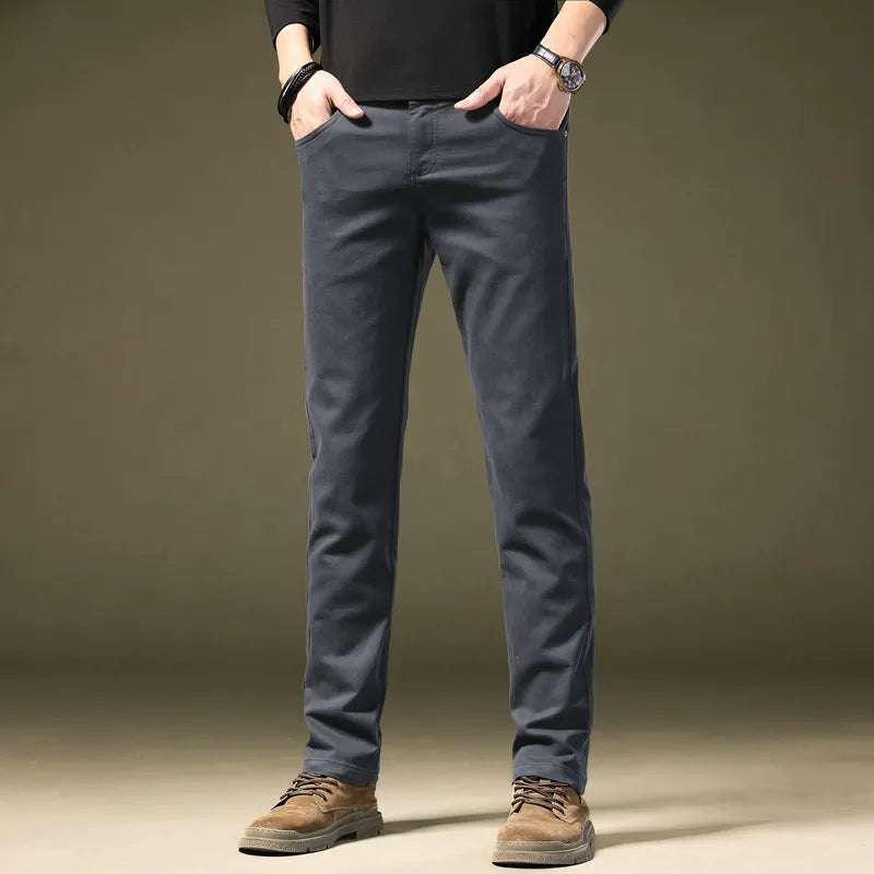Men's tailored cotton trousers for refined style. Smart casual modern fit men's pants.