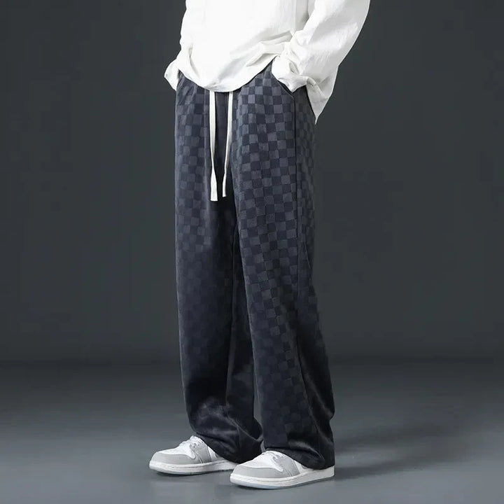 Soft men's relaxed fit gray sweatpants, ensuring ultra-comfort for everyday wear and relaxing sessions.