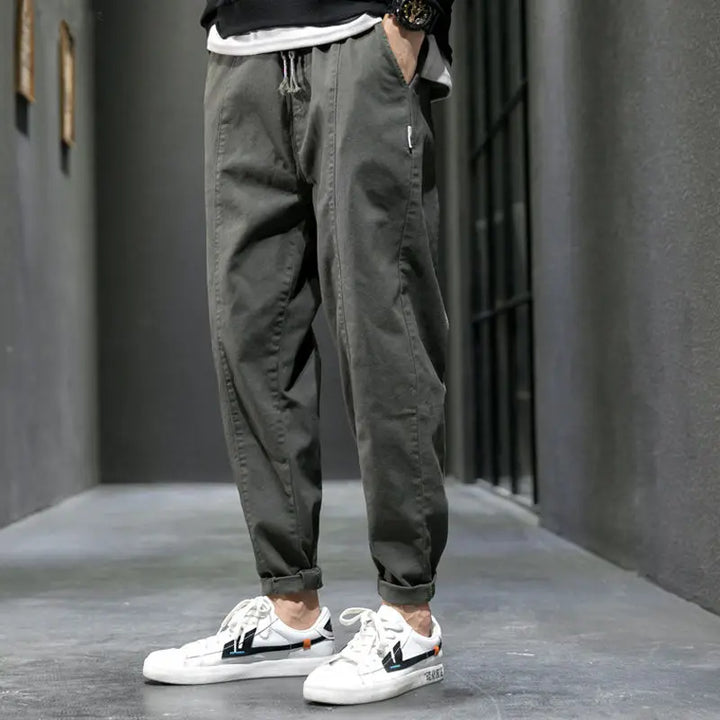 Comfortable men's tapered joggers with drawstring, perfect for athletic wear, activewear, or casual pants.