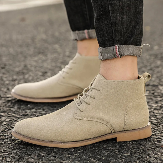 Elegant men's dress chukka boots, also great for casual outfits, ensuring versatile comfort.