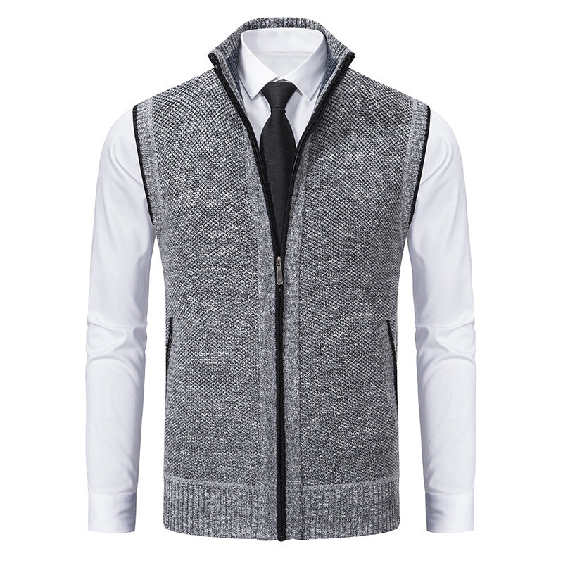 Men's durable knit vest, turtleneck design, sleeveless with pockets, suitable for daily wear.