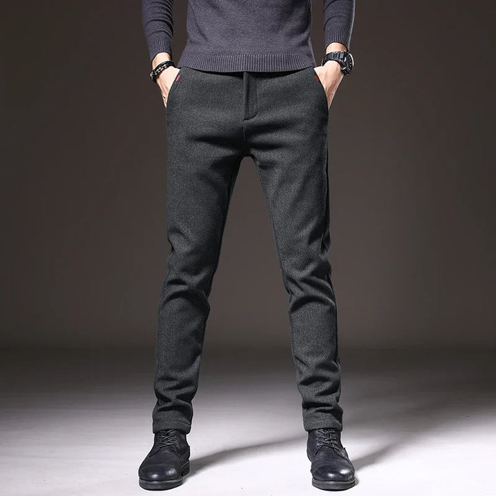 Men's tailored slim fit pants with comfortable stretch, enhancing silhouette and style.