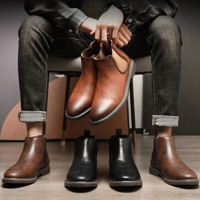 Versatile men's Chelsea boots, designed for slip-on ease and sophisticated casual style.