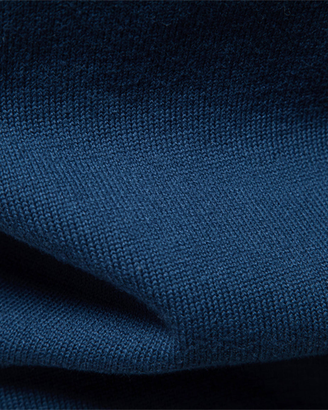 Cozy fall fashion: men's textured knit crew neck pullover, a must-have for cooler days.