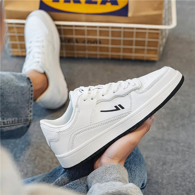 Low-profile men's Vortex sneakers for sleek, versatile style, perfect for everyday comfort.