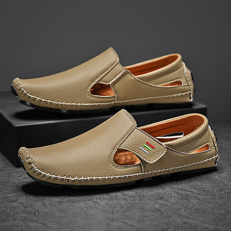 Cushioned men's comfort sandals with adjustable strap, great for walking & daily use.
