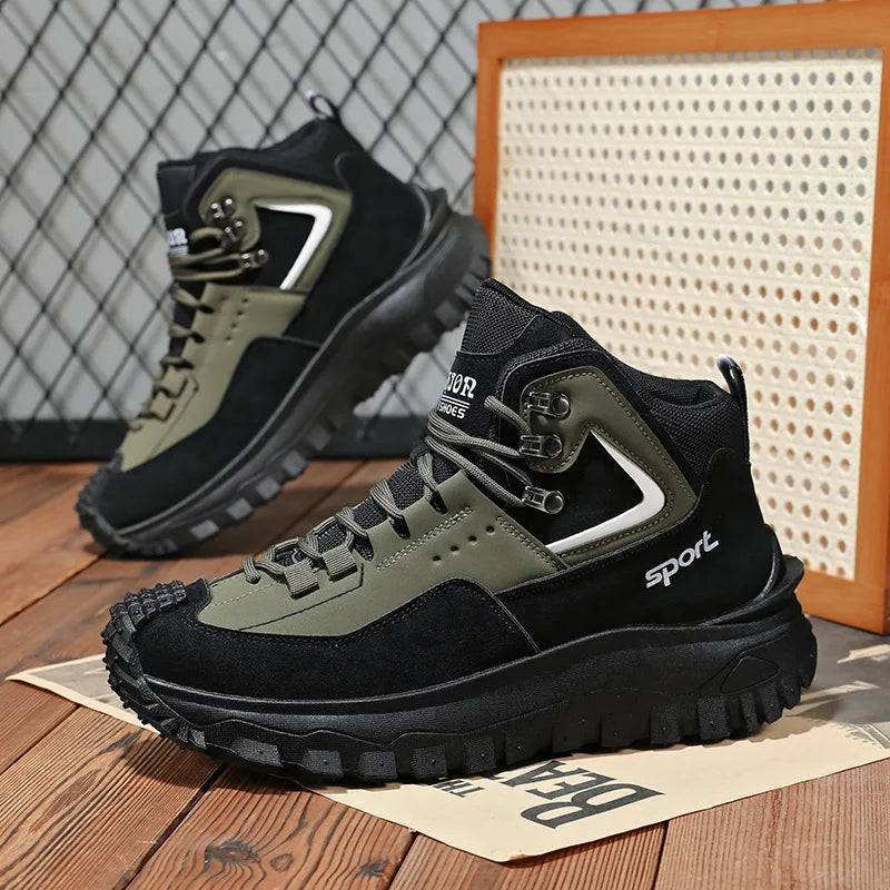 Men's waterproof high-top hiking boots, featuring strong lace-up design