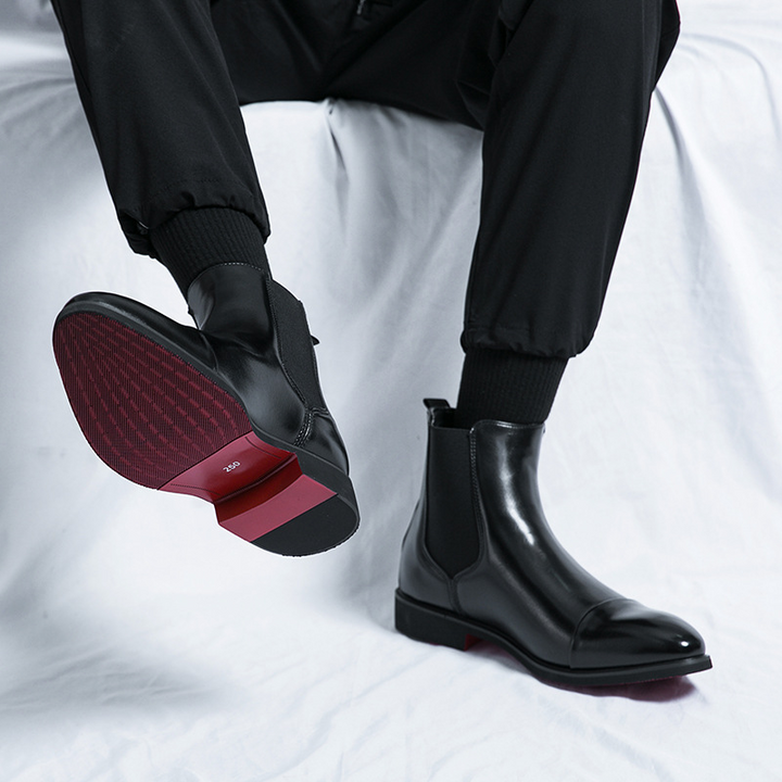 Windsor Classic men's brown Chelsea boots, sleek & comfortable design.