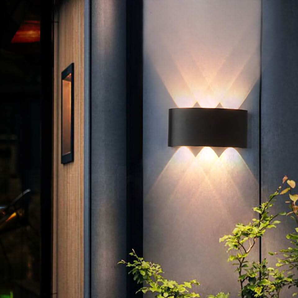 Modern LED outdoor wall light for energy-efficient exterior illumination.