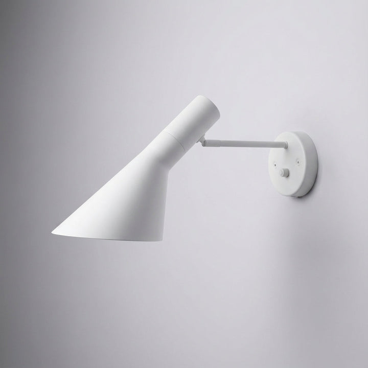 Contemporary modular wall lamp with touch control, hexagonal tiles create unique, modern accent lighting.