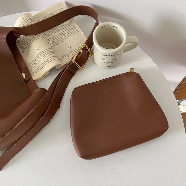 Stylish everyday brown shoulder bag for women, a practical and fashionable accessory for any outfit.
