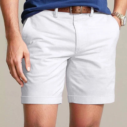 "Pantaloncini estivi uomo, tessuto morbido e traspirante, design semplice e comodo, ideali per giornate calde."