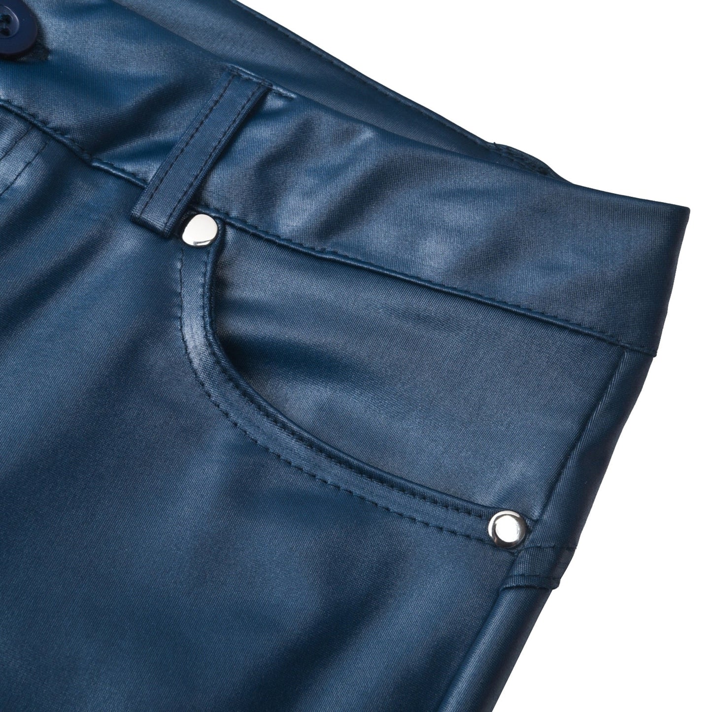 "Pantaloni donna in pelle elasticizzati neri, eleganti e versatili, ideali per un look chic autunnale."