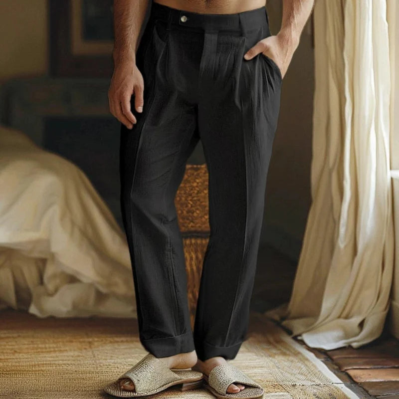 "Pantaloni estivi in lino uomo beige, leggeri e traspiranti, vestibilità casual per un look fresco e rilassato."