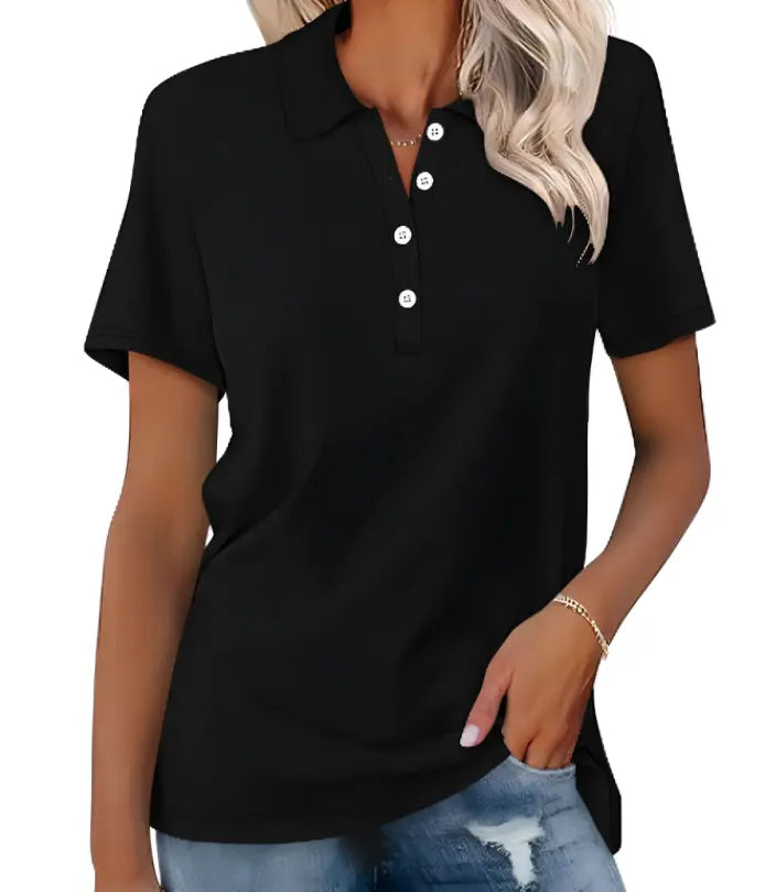 "Polo elegante donna estiva, vista frontale; tessuto leggero, colore vivace, ideale per look sofisticato e confortevole."