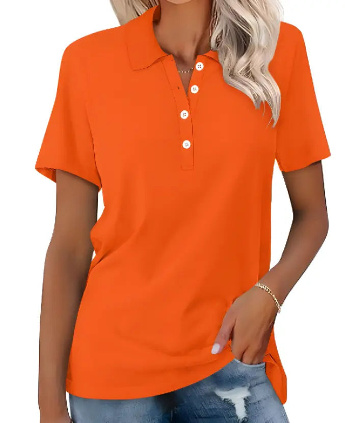 "Polo elegante donna estiva, vista frontale; tessuto leggero, colore vivace, ideale per look sofisticato e confortevole."