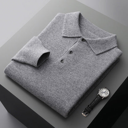 "Polo uomo cashmere elegante grigio, tessuto morbido, taglio moderno, ideale per look formali e casual."