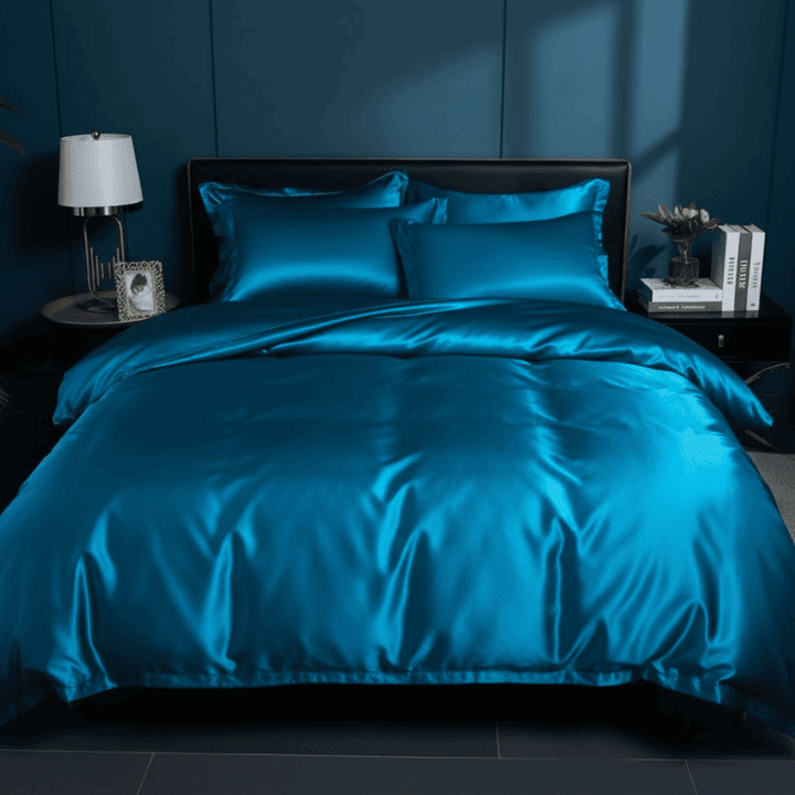 PURELISS Cozy Polyester Bedding Set: complete duvet cover, sheet set, & pillowcases for soft, comfortable sleep.