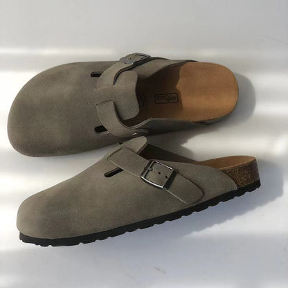 Sandali in pelle unisex eleganti e confortevoli, design minimalista, colore marrone chiaro, suola in gomma.