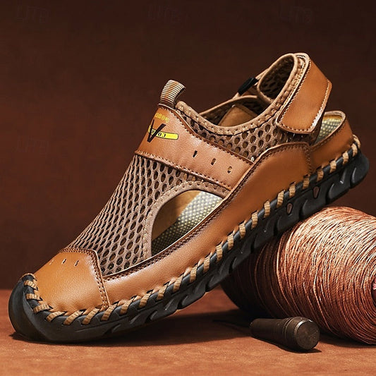 "Sandali ortottici uomo in mesh traspirante marrone, nero e verde, design leggero perfetto per passeggiate estive."