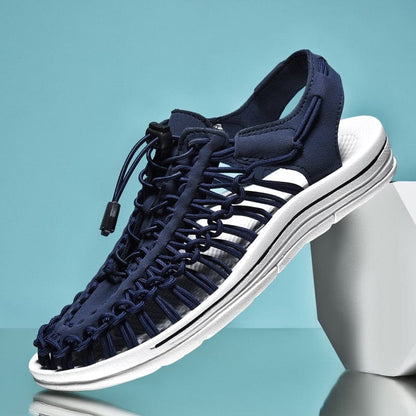 Sandali unisex leggeri, traspiranti, grigi, con cinghie regolabili, ideali per avventure estive all'aperto.