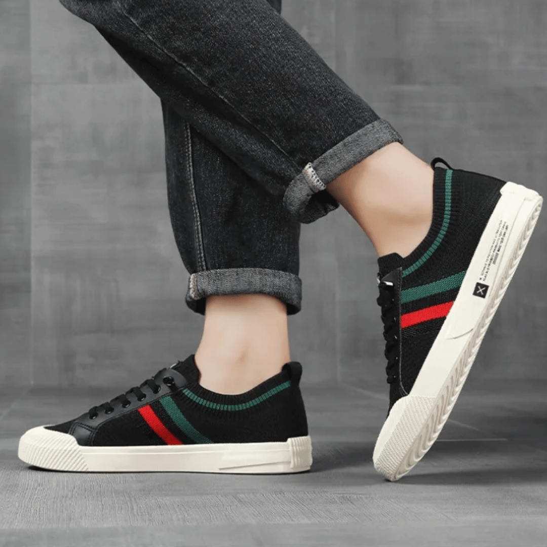 "Scarpe da corsa donna leggere chic, design elegante, colore moderno, materiale traspirante, comfort per uso quotidiano."