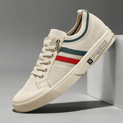 "Scarpe da corsa donna leggere chic, design elegante, colore moderno, materiale traspirante, comfort per uso quotidiano."