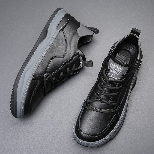 "Scarpe da uomo in pelle di lusso nere con finitura elegante per outfit formali e casual-chic, dettaglio cucitura raffinato"