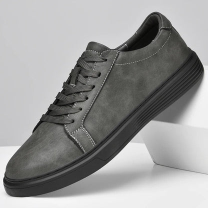 "Scarpe eleganti uomo in pelle vera Portofino, design classico, suola antiscivolo, disponibili in khaki, nero, grigio."