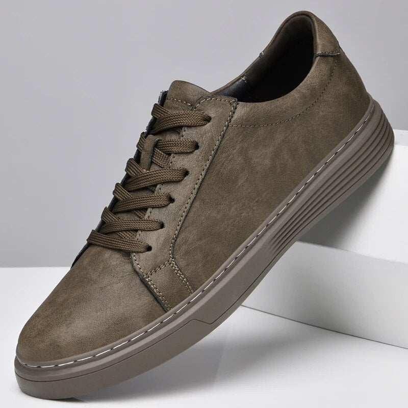 "Scarpe eleganti uomo in pelle vera Portofino, design classico, suola antiscivolo, disponibili in khaki, nero, grigio."