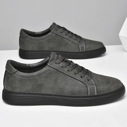 "Scarpe eleganti uomo in pelle vera Portofino, design classico, suola antiscivolo, disponibili in khaki, nero, grigio."