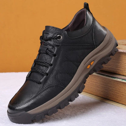 "Scarpe ortopediche uomo in pelle impermeabili con design elegante e suola antiscivolo, ideali per tutte le occasioni."