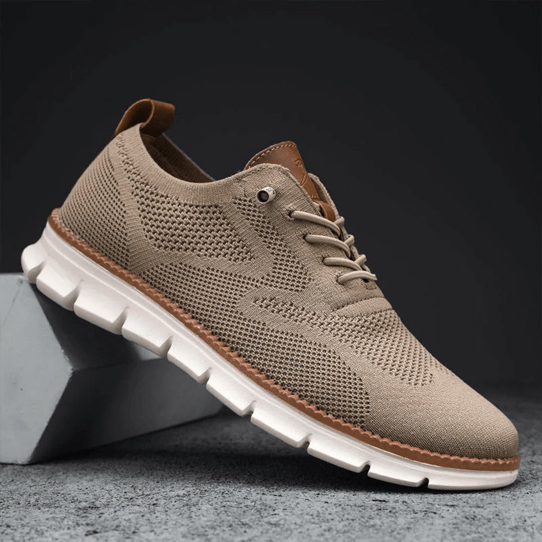 Scarpe uomo multicolore in pelle, design moderno, suola flessibile, ideale per ogni occasione, comfort e stile impeccabili.
