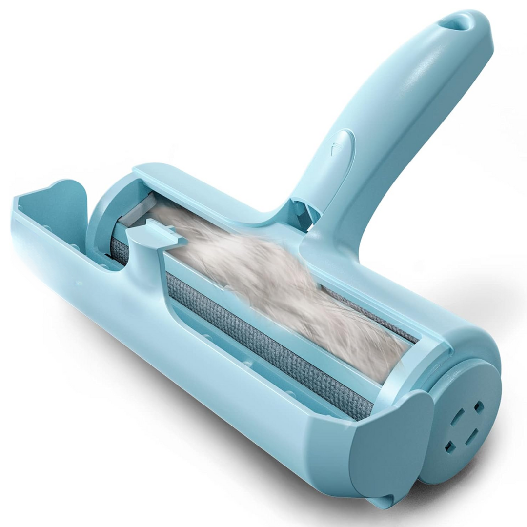 Easy-to-use self-cleaning pet hair remover. Efficiently clears dog & cat fur from furniture, car seats & garments.