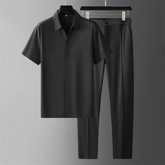 "Set abbigliamento uomo in cotone e lino, camicia elegante e pantaloni abbinati, stile raffinato e confortevole."