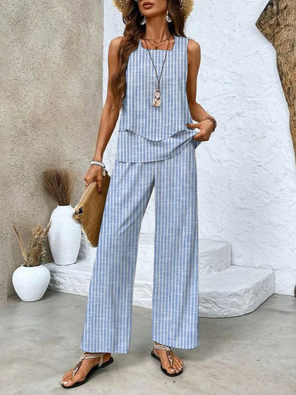 "Set estivo donna 2 pezzi, scollatura quadrata, stampa vegetale blu vivace, eleganza e comfort per giornate calde."