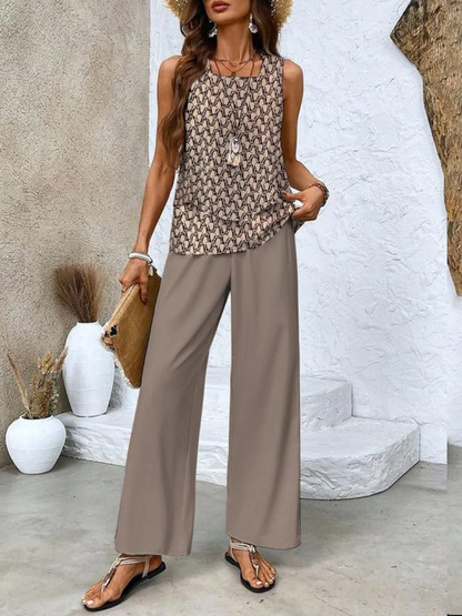 "Set estivo donna 2 pezzi, scollatura quadrata, stampa vegetale blu vivace, eleganza e comfort per giornate calde."