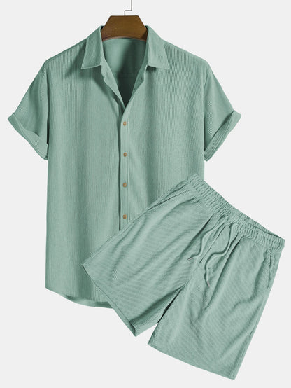 "Set estivo uomo velluto a coste, maglietta grigia a maniche corte e pantaloncini coordinati, elegante e casual"