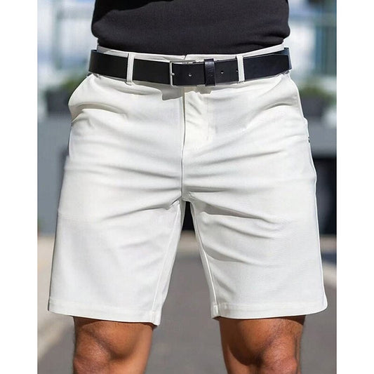 "Shorts uomo estivi comodi, tessuto leggero e taglio moderno, ideali per look casual e giornate calde."