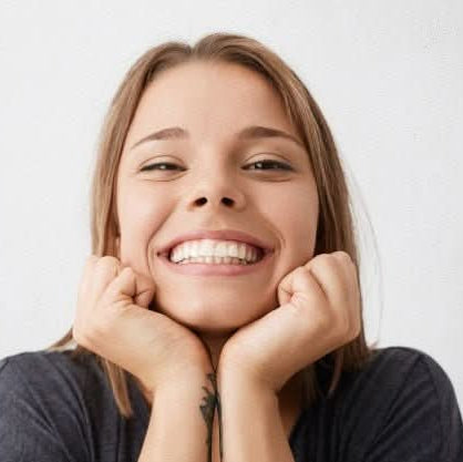 Get an instant white smile with SmileFlex dental covers. Easy to use, temporary, and boosts beauty.