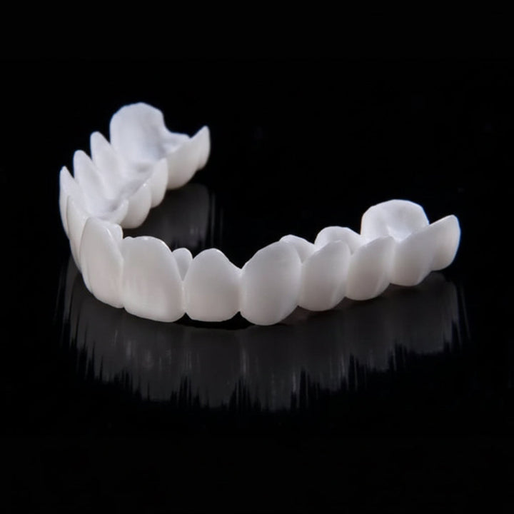 SmileFlex temporary veneers for a quick, instant bright smile. Comfortable and easy to fit cosmetic teeth.