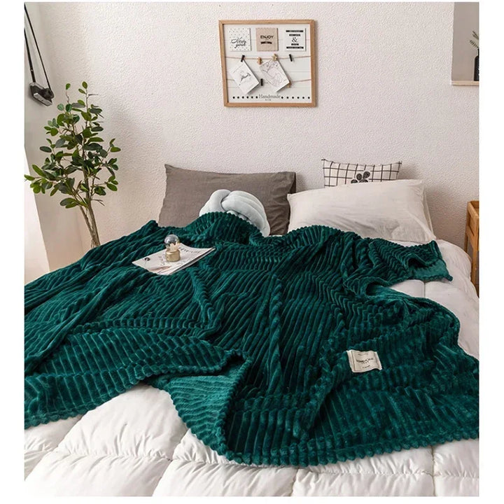 Soft flannel blanket for cozy autumn & winter comfort. Plush, warm throw for bed or sofa.